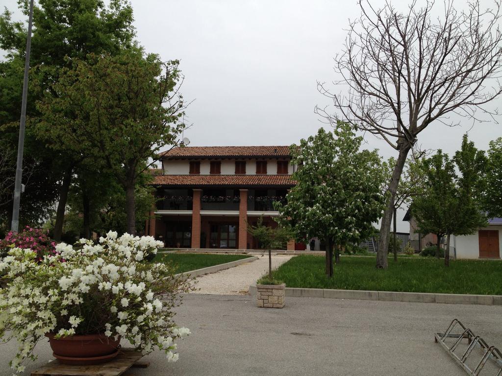 Agriturismo Nonis San Vito al Tagliamento Exterior photo